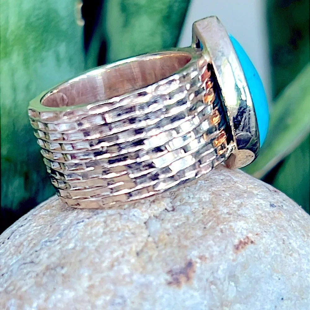14 karat gold and sleeping beauty ring - Picture 3 of 8